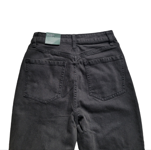 4 / 27" Women's Super-High Rise Distressed Slim Straight Jeans Black Wash Denim - Picture 5 of 13